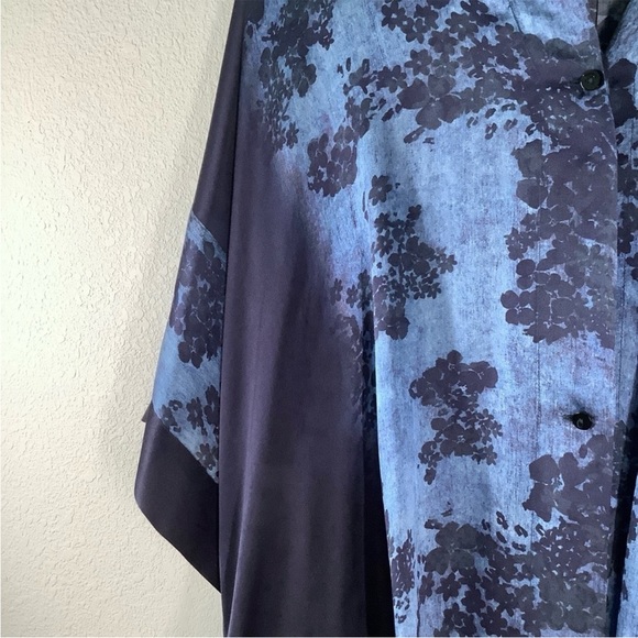 Johnny Was Blue and Black Floral Top - Picture 3 of 11